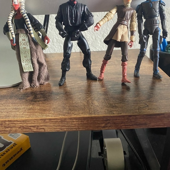 Star Wars Action Figure Set Of 4 Adi-Mundi, Shaak Ti, Pre Vizsla & Darth Maul 4” - Picture 4 of 9